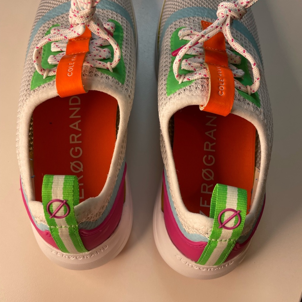 Cole Haan ZERØGRAND Global Trainer Women's
Woman’s size 7.5 B - Picture 6 of 8